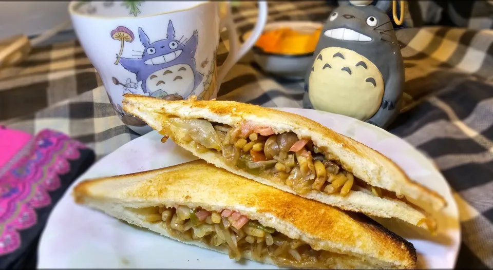 朝食のホットサンド|イリヤさん