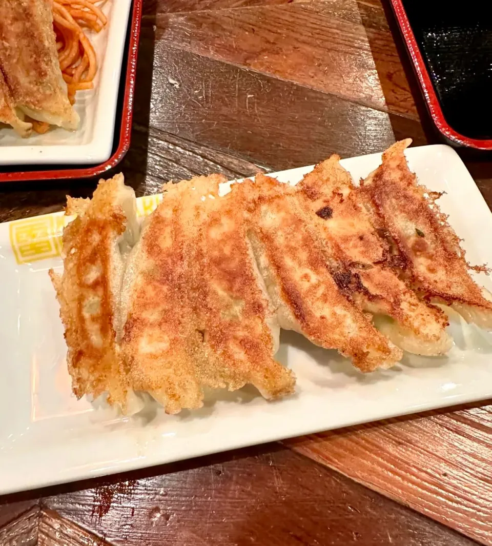 Crispy Wrapper Gyoza|gonbenさん