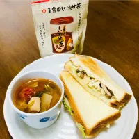 Snapdishの料理写真:きのこサンド| なおみさん