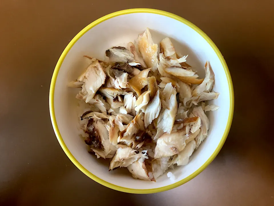 さばの塩焼き ほぐしご飯|ばーさんさん