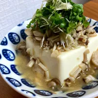 Snapdishの料理写真:レンジで簡単♡きのこまみれ豆腐|karinさん