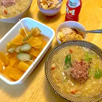 Snapdishの料理写真:しゃぶしゃぶの残り出汁で雑炊🥣朝ごはん10/26| さくたえさん