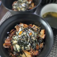 Snapdishの料理写真:チャーシュー丼|テケテケさん