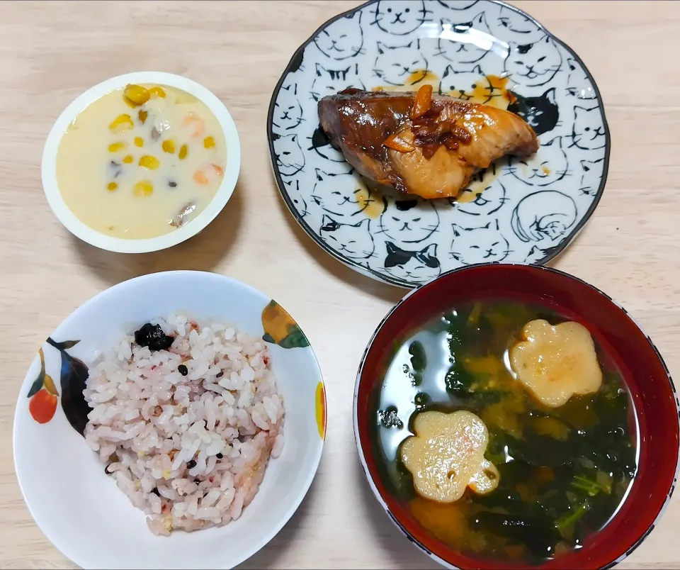 2024 1025　鰤のさっぱり煮　茶碗蒸し　ほうれん草とわかめとお麩のお味噌汁|いもこ。さん