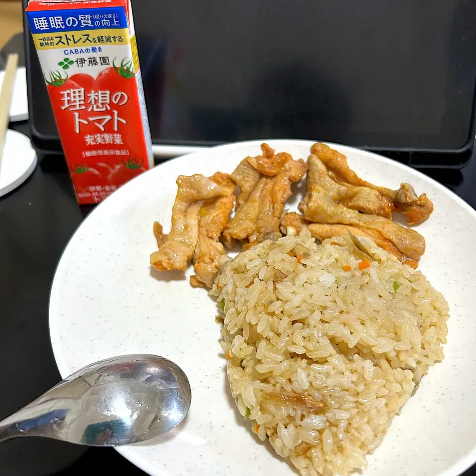 土曜日の朝食😋鶏ごぼう|すかラインさん