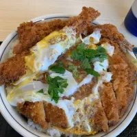 海老ロースカツ丼|ぼっすんさん