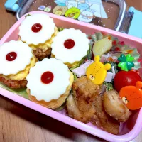 Snapdishの料理写真:¨̮ちゃん遠足お弁当☺️|しろやぎさんさん