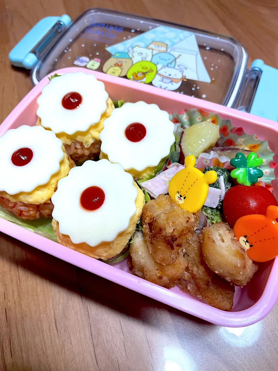 Snapdishの料理写真:¨̮ちゃん遠足お弁当☺️|しろやぎさんさん