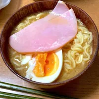 Snapdishの料理写真:味噌ラーメン|みんみんさん