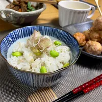 Snapdishの料理写真:枝豆と茗荷と生姜の炊き込みご飯