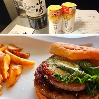 Snapdishの料理写真:豊潤ペコリーノハンバーガーです|motohiroさん