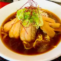 Snapdishの料理写真:✩.*˚角煮魚介系醤油ラーメン|ゆきえもんさん