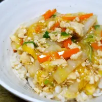 Snapdishの料理写真:白菜と鶏ひき肉のあんかけ丼|ぱんだのままんさん