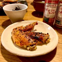 Snapdishの料理写真:手羽先のオーブン焼き🍗🍗