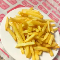 Snapdishの料理写真:fries 🍟|alaa lodaさん