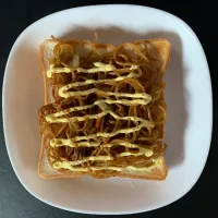 Snapdishの料理写真:マリンフード焼きそばパン|そらまめさん