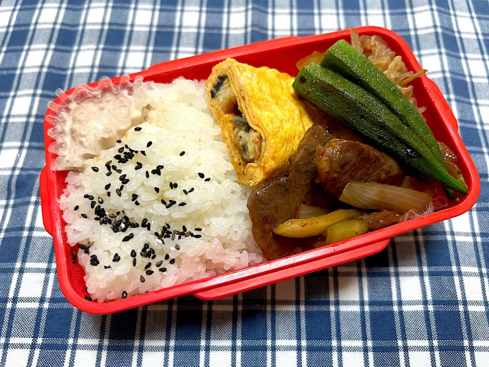 う巻と焼肉のスタミナ弁当🍱|kiusoudaiさん