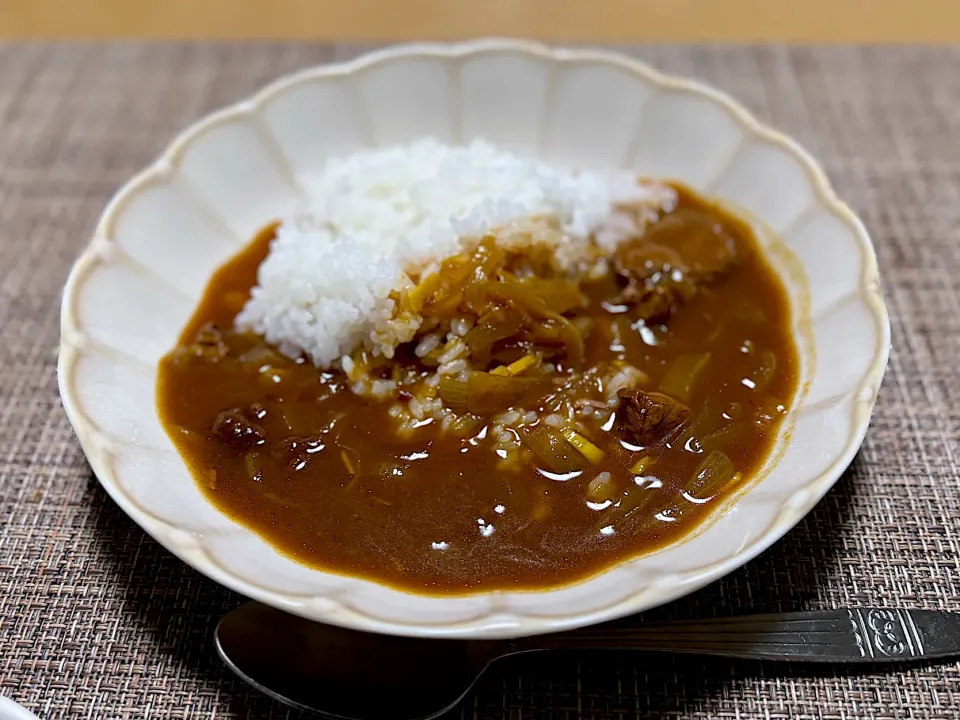 Snapdishの料理写真:スジ肉カレー🍛|Little Darlingさん