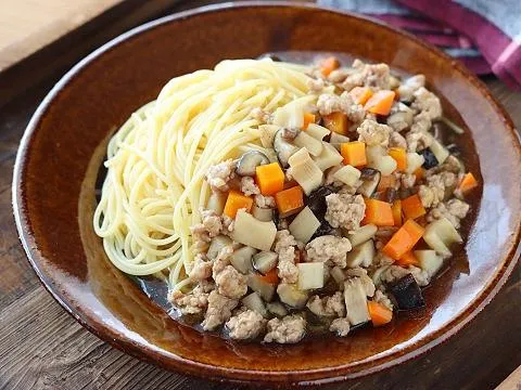 ひき肉と根菜の和風あんかけスパゲッティ|ヤマサ醤油公式アカウントさん