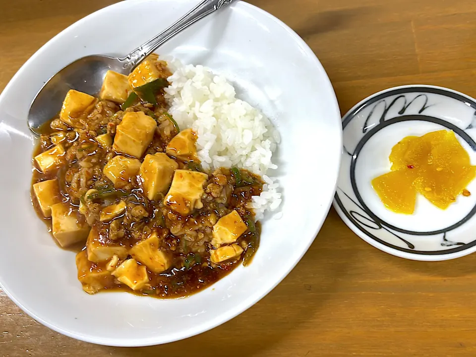 Snapdishの料理写真:麻婆丼|そごまるさん