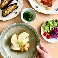 Snapdishの料理写真:ほくほく食べよう エビと大根のとろみ煮|FIKA789さん