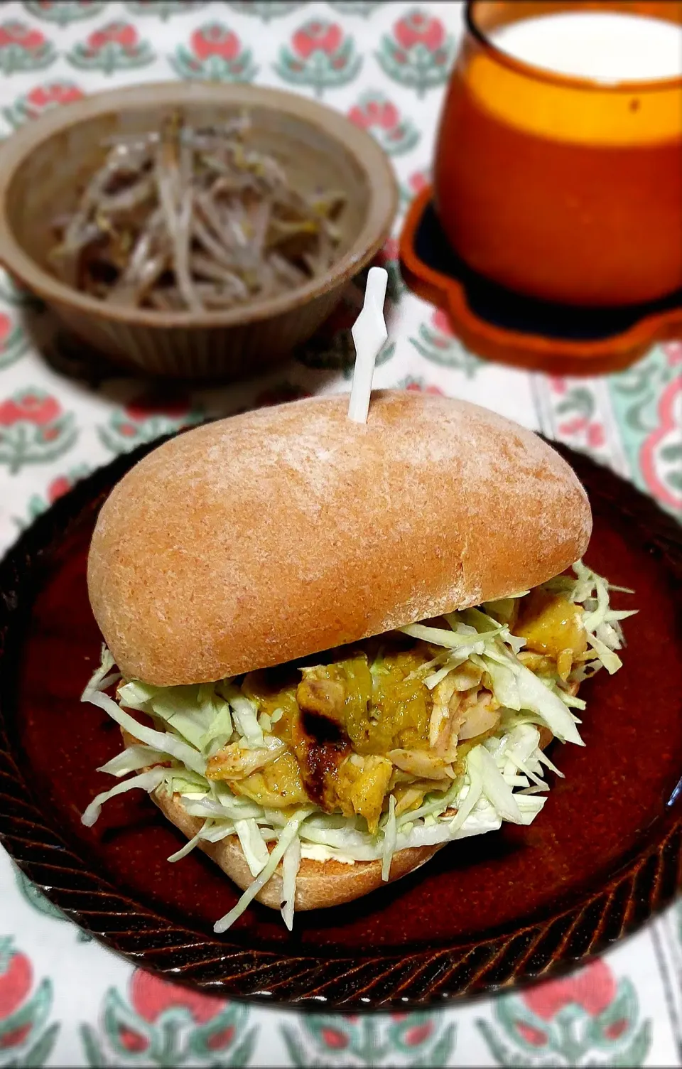 Snapdishの料理写真:タンドリーチキンサンド😋|きつねさん