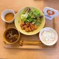 Snapdishの料理写真:鶏の照り焼き定食|mayuさん