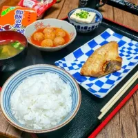 Snapdishの料理写真:赤魚の干物定食|ariyo4200さん