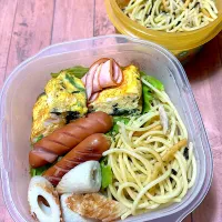 Snapdishの料理写真:お茶漬けのもとパスタ|remikoさん