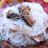 Snapdishの料理写真:fish and rice spaghetti 🍝|Sigynさん