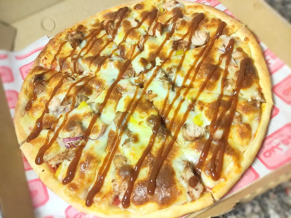 Snapdishの料理写真:b.q pizza|alaa lodaさん