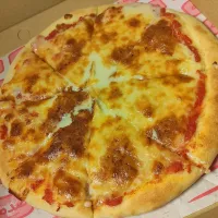 Snapdishの料理写真:Margaret pizza|alaa lodaさん