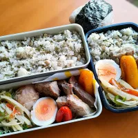 Snapdishの料理写真:次男・私弁当&おにぎり|tamagomagomagoさん