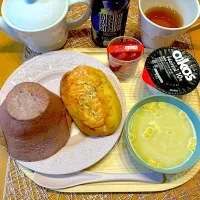 Snapdishの料理写真:🍴𓈒𓂂𓏸パンの朝食