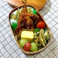 Snapdishの料理写真:ミックスフライ弁当|SaDaさん