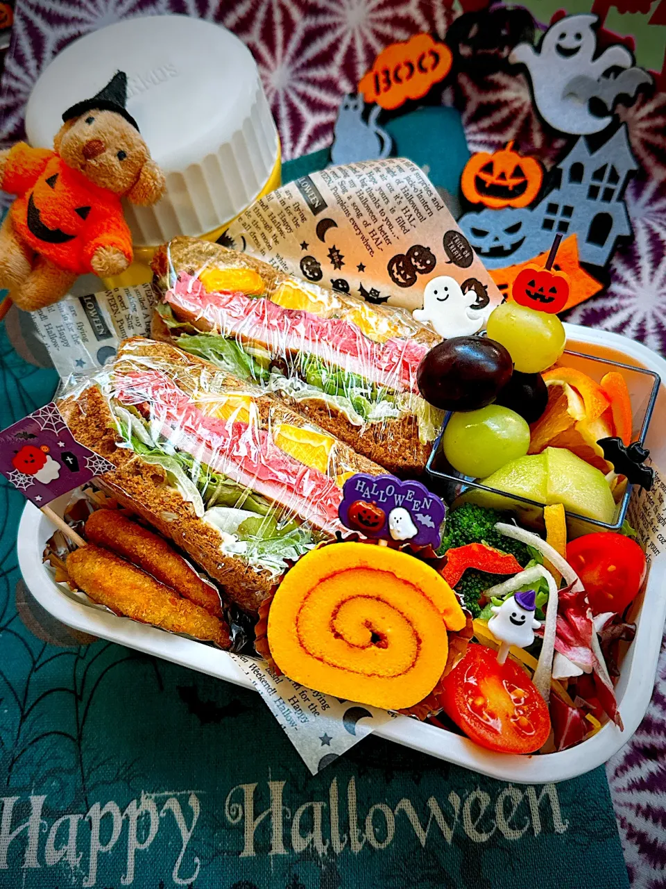 2024/10/29 Halloween sandwich lunchハロウィン弁当|Blueberry🫐さん