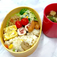 Snapdishの料理写真:ツナピラフとささみの梅巻き弁当|ゆっきーさん