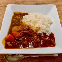 Snapdishの料理写真:大谷くん 出てるね💦
カレー&サラダde昼ごはん| ばくあんしゃさん