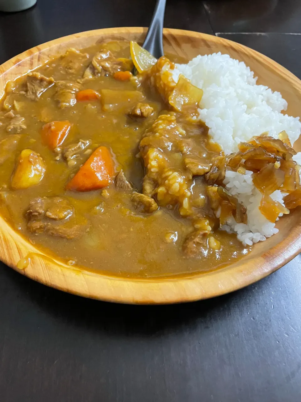 Snapdishの料理写真:牛スジカレー🍛|mikkoroさん