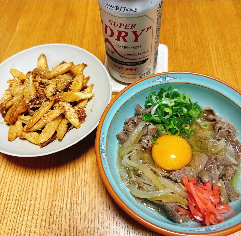 Snapdishの料理写真:相葉マナブでやってた味噌すき丼(のアタマ)
マコモダケのきんぴら|naoさん