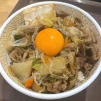 Snapdishの料理写真:月見すきやき牛丼|T. Wonderさん