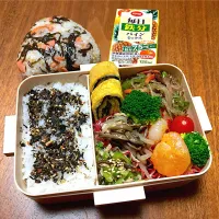 Snapdishの料理写真:10月30日お弁当＆朝練おにぎり|Meimamaさん