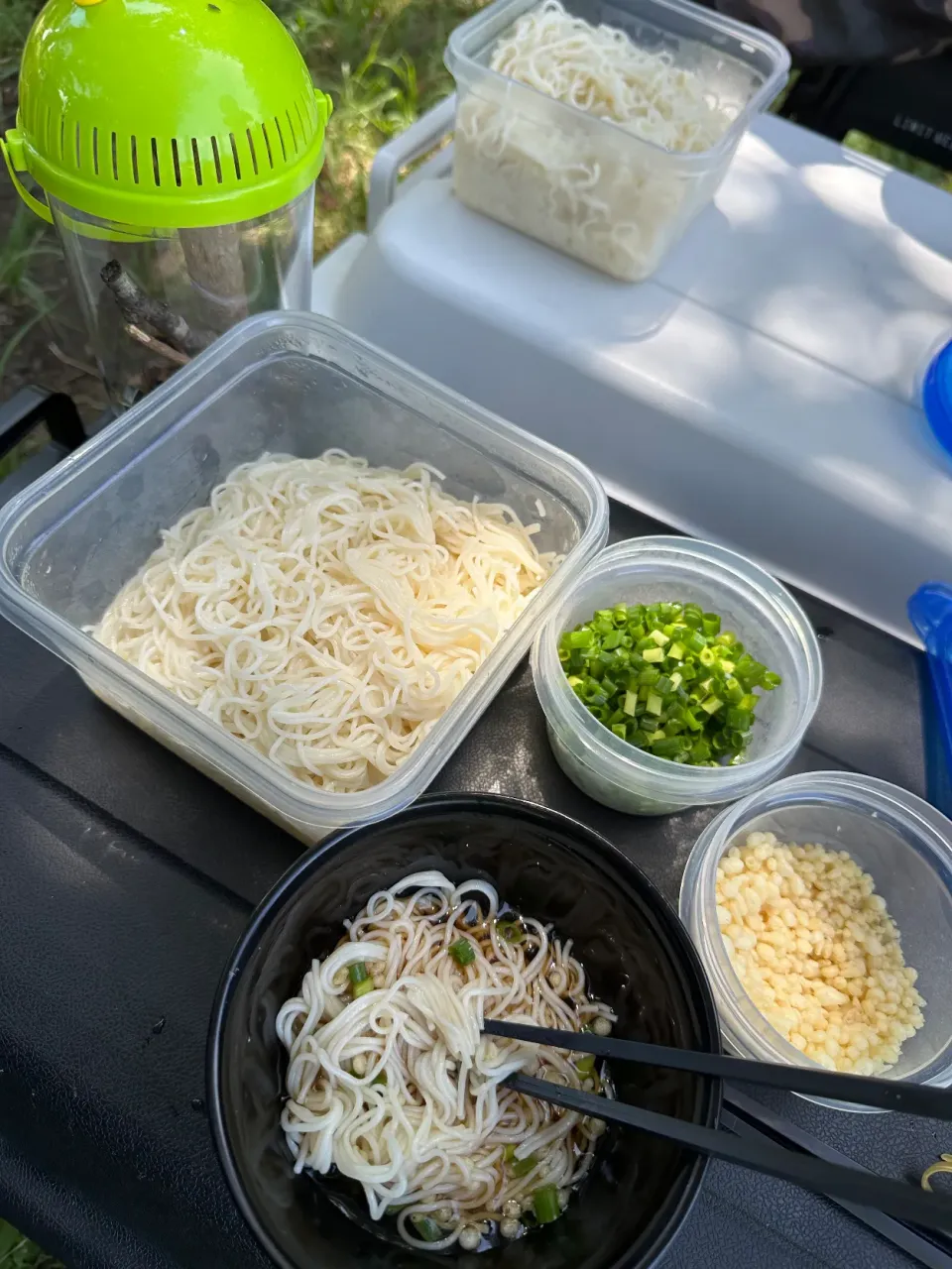 Snapdishの料理写真:outdoor lunch|megoodさん