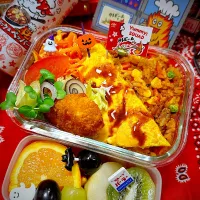 Snapdishの料理写真:2024/10/30 Yummy!ガーリック&ペッパーでオムカレーピラフ弁当|Blueberry🫐さん