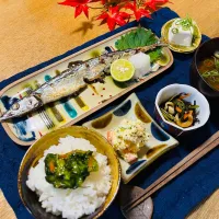 Snapdishの料理写真:生秋刀魚定食。|さとみこさん