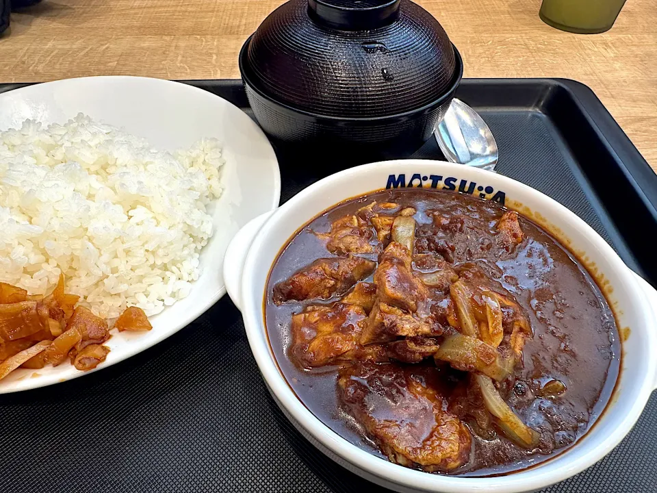 ごろごろ煮込みチキンカレー（大盛）|マハロ菊池さん