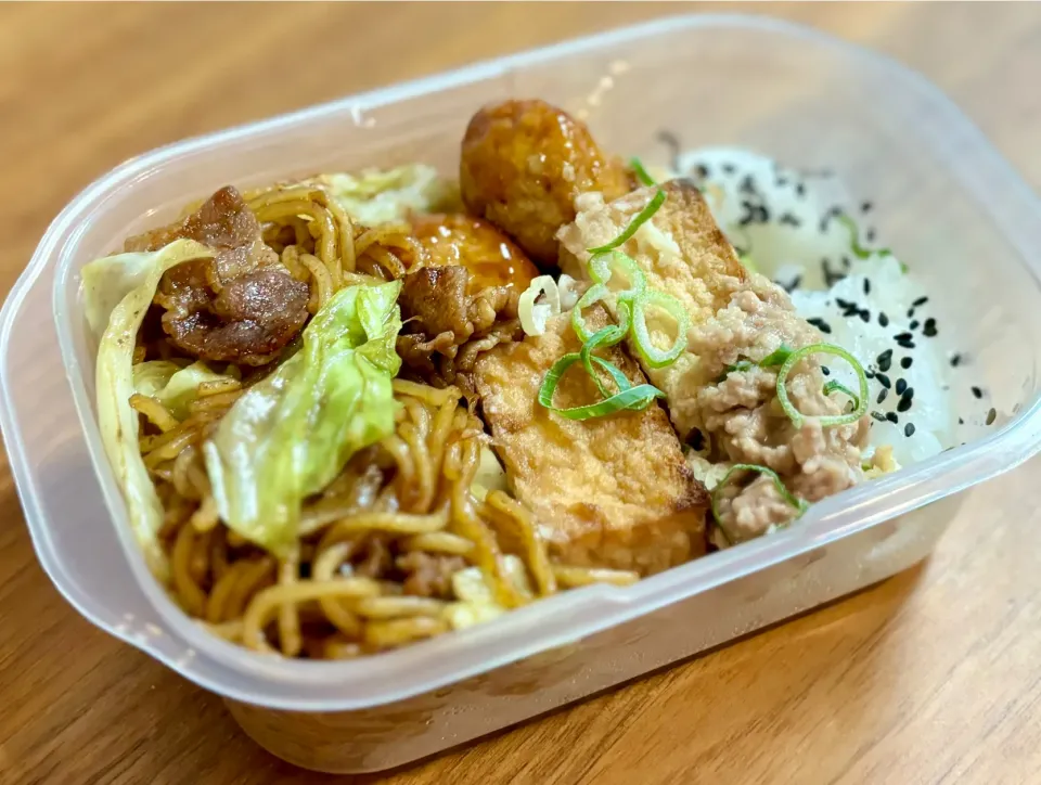 Snapdishの料理写真:今週のお弁当③焼きそば弁当|ふくすけ食堂さん