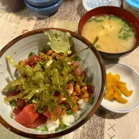 Snapdishの料理写真:納豆鉄火丼|T. Wonderさん