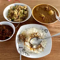 Snapdishの料理写真:Mutton curry , mixed Brassica vegetable with white shimeiji.| Florrieさん