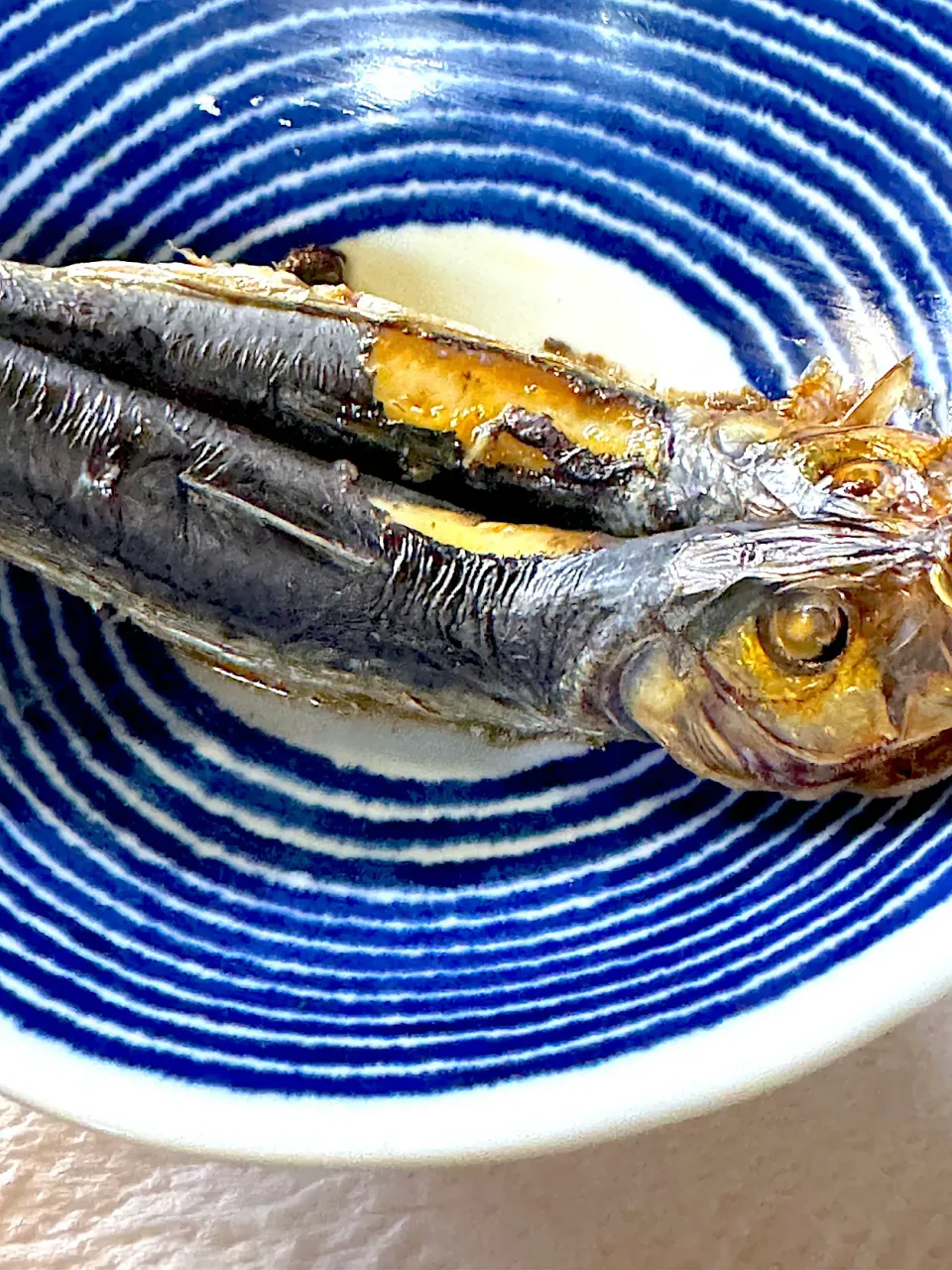 Snapdishの料理写真:頭からうまかばい😊いわし🐟🥃|🐧ペンギン2さん